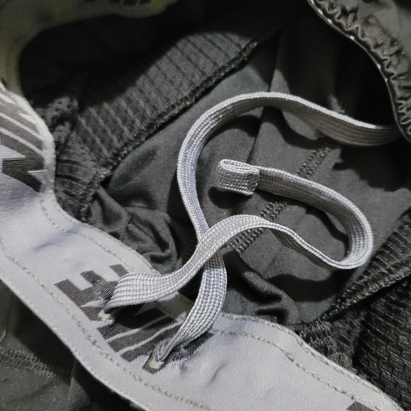 Men Size Large Nike Dri-fit Athletic Shorts Color Black - Picture 8 of 9